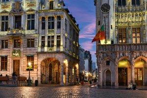 Grand Place at night — Jorge Franganillo (CC-BY 2.0)
